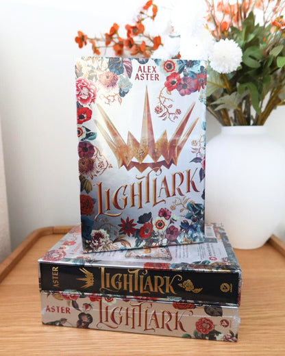 Lightlark (Collector's Edition)